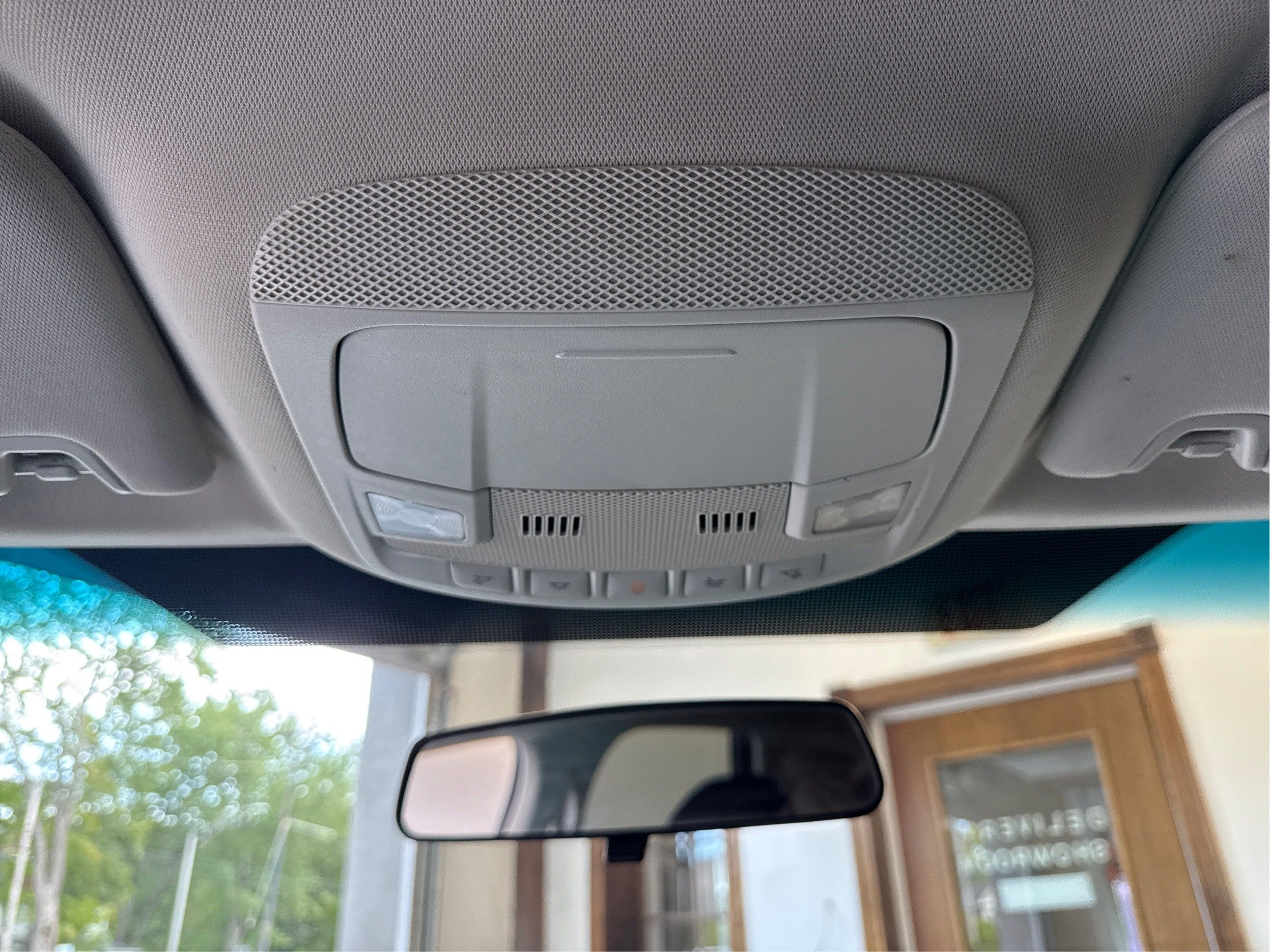 2018 Ford Edge SE - Photo 16