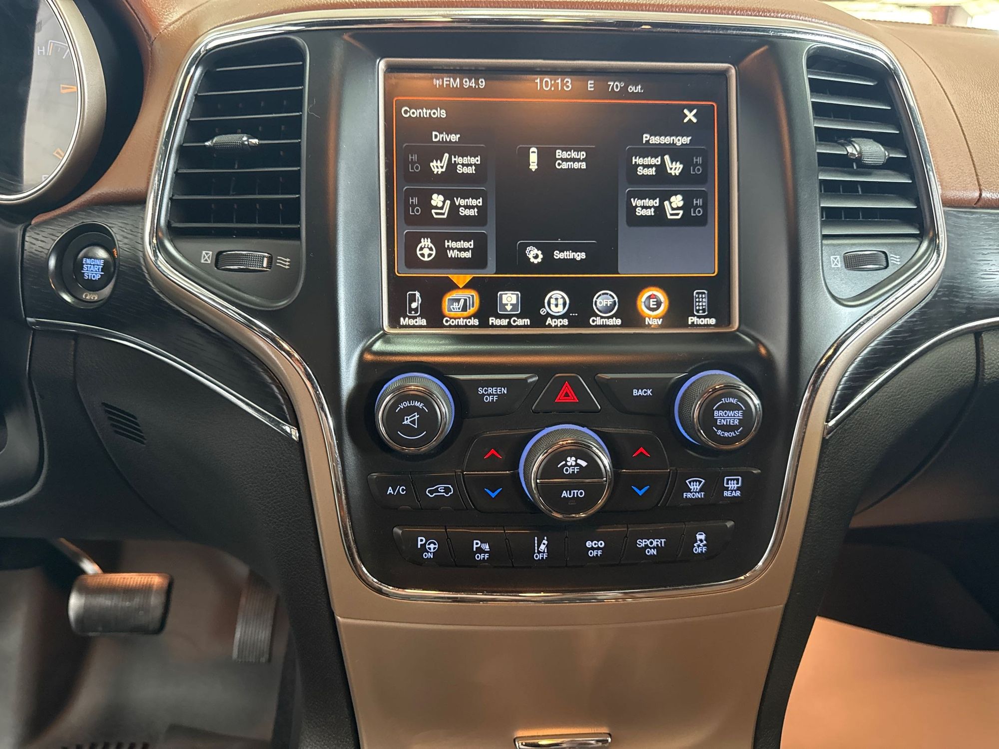 2017 Jeep Grand Cherokee Summit photo 18