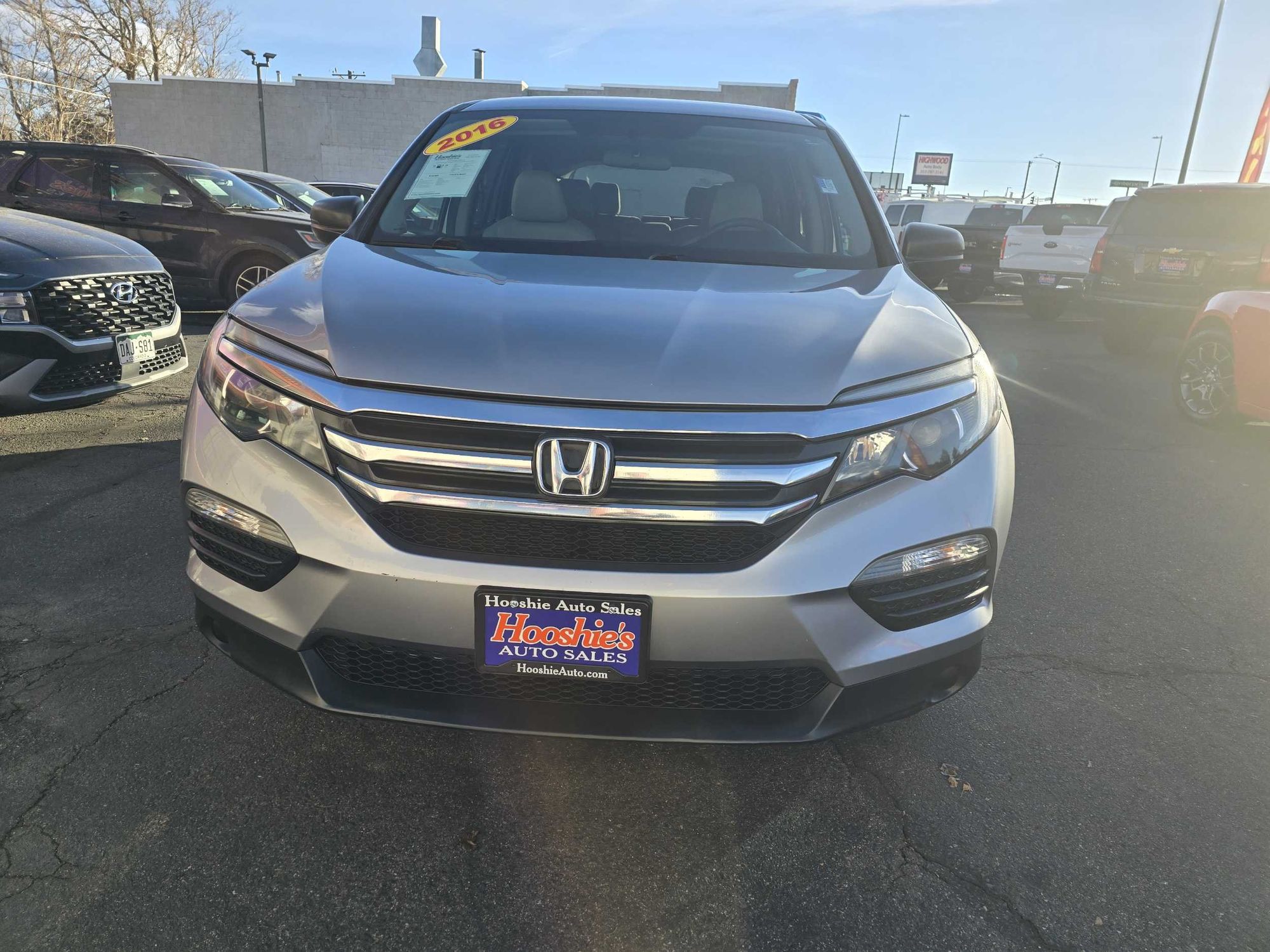 2016 Honda Pilot LX photo 3