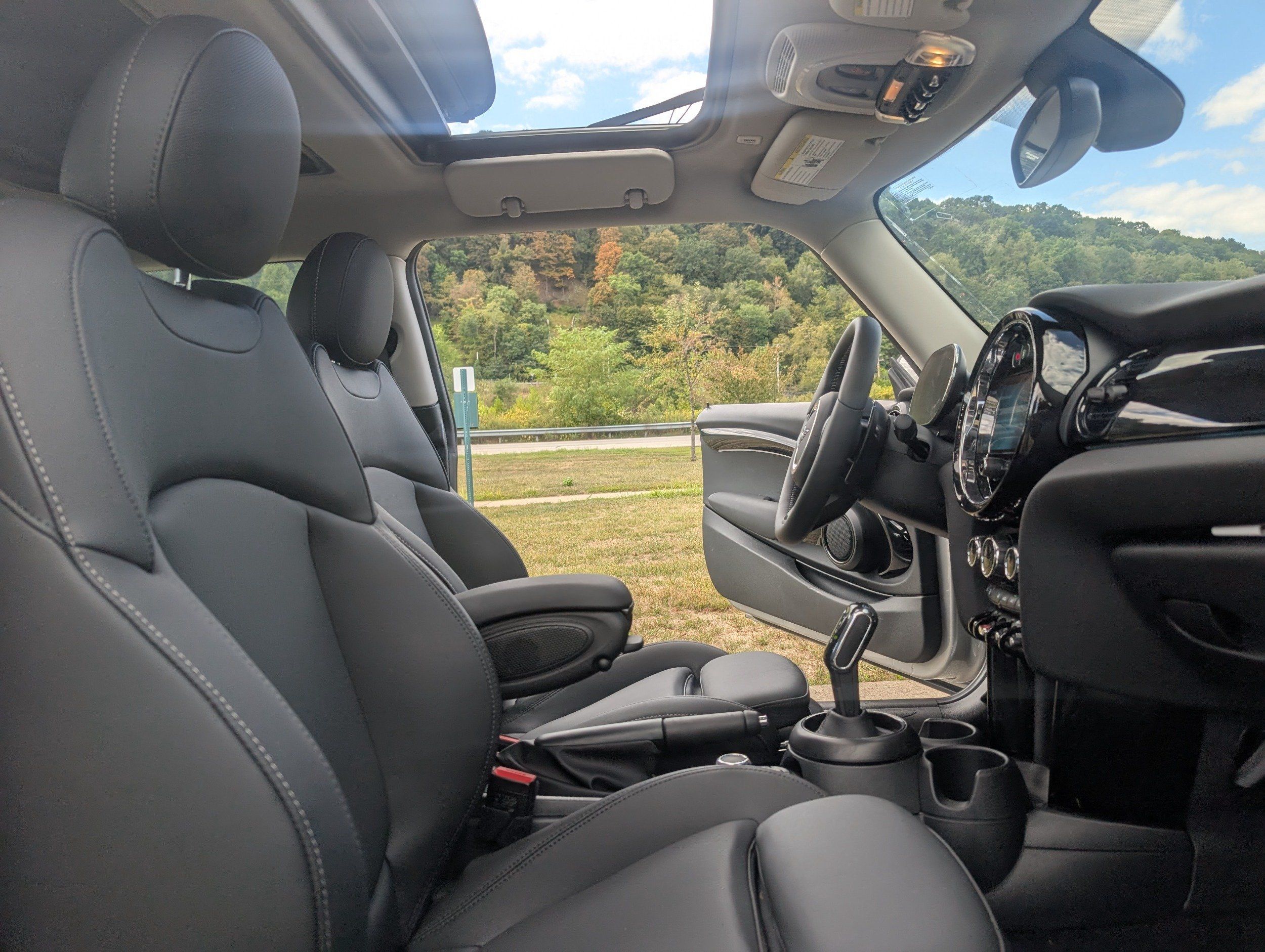 2024 Mini Cooper 2 Door Hardtop S photo 15
