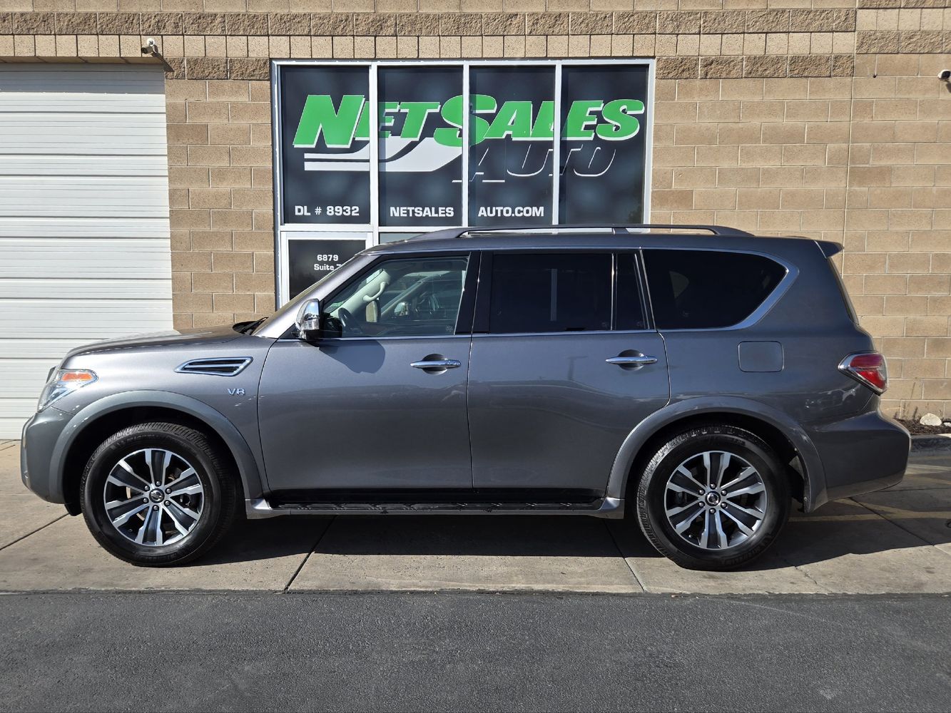 2018 Nissan Armada SL photo 2