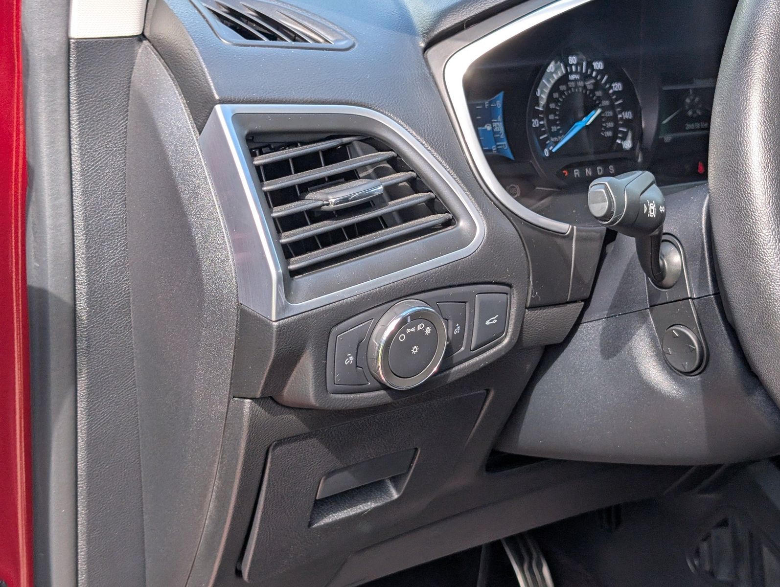 2016 Ford Edge 27