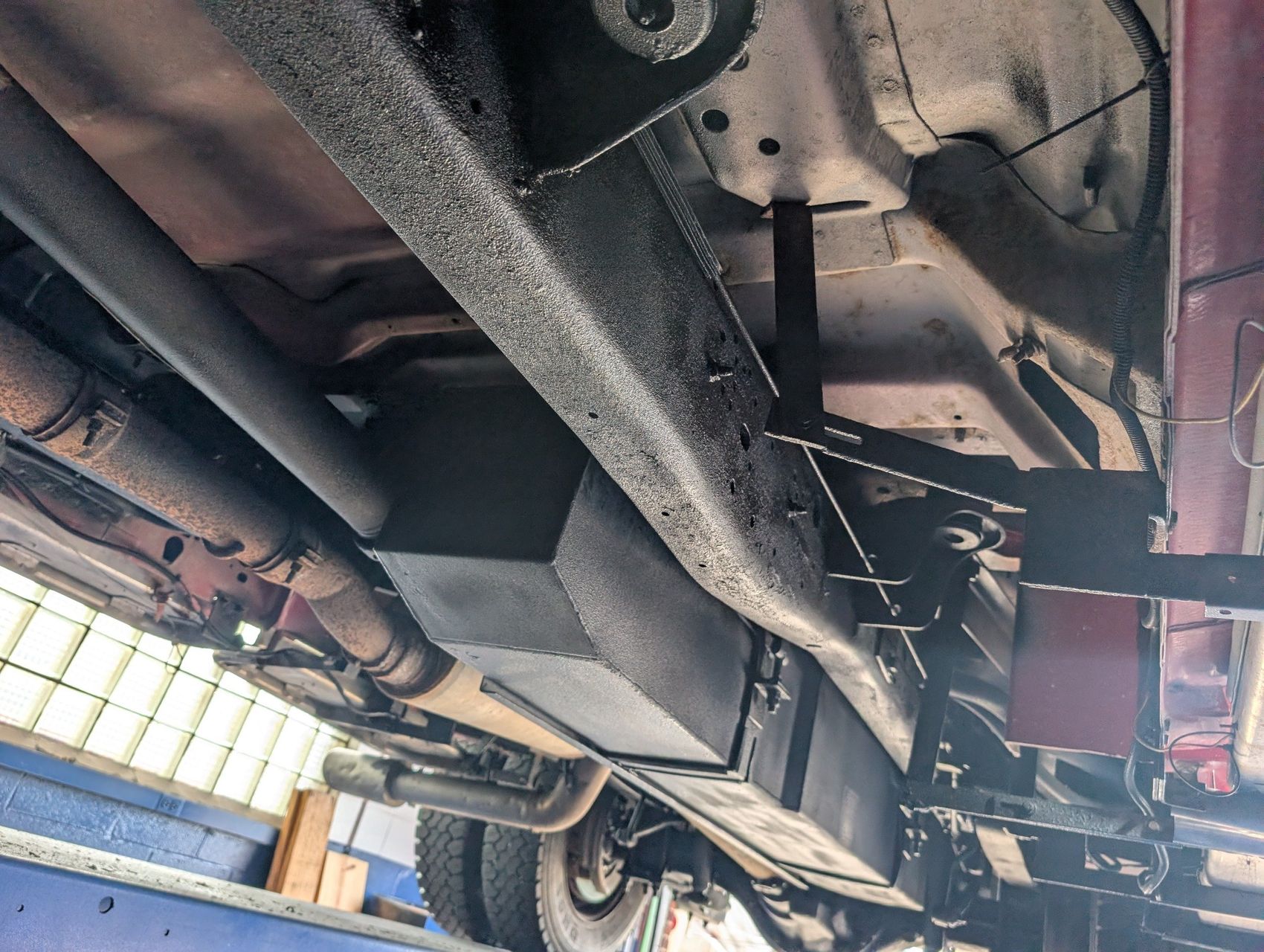 2001 Ford F-550 232