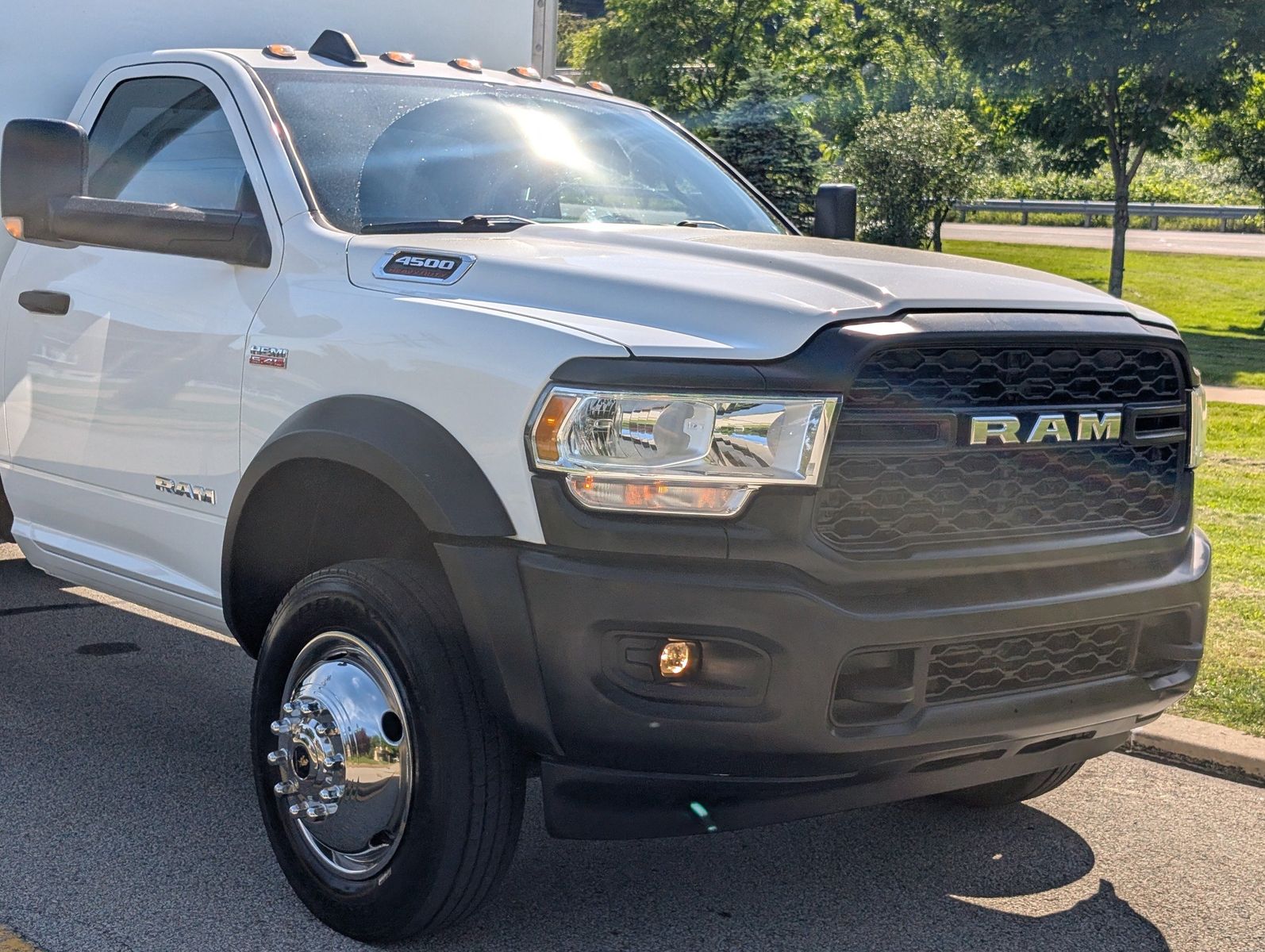 2022 Ram 4500 16' Box Truck 12