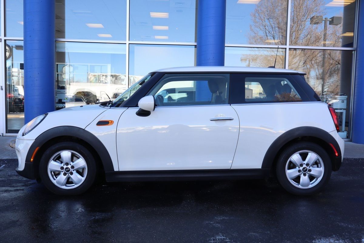 2017 MINI Hardtop Cooper