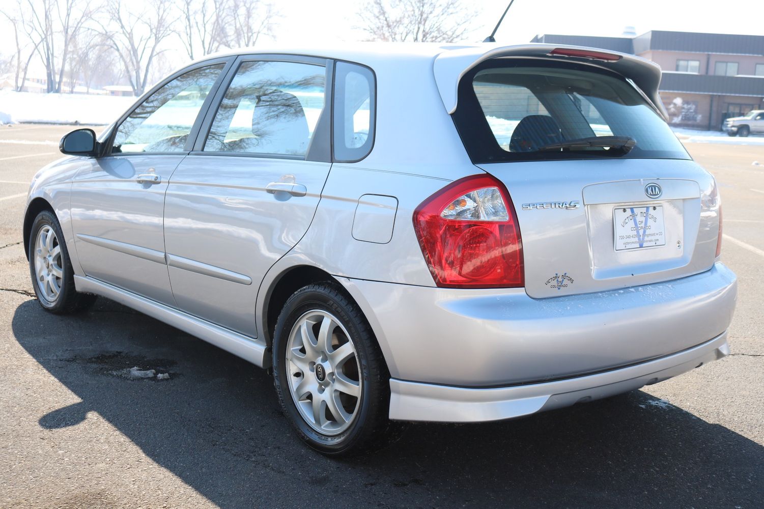 2005 Kia Spectra 5 | Victory Motors of Colorado