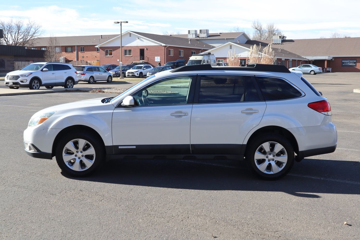 2011 Subaru Outback 2.5i Premium | Victory Motors of Colorado