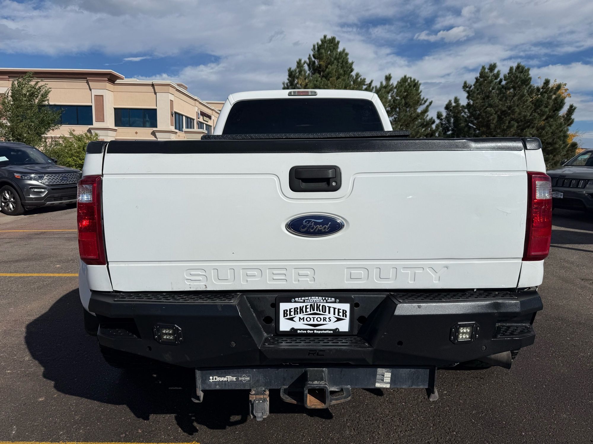 2014 Ford F-350 XLT photo 4