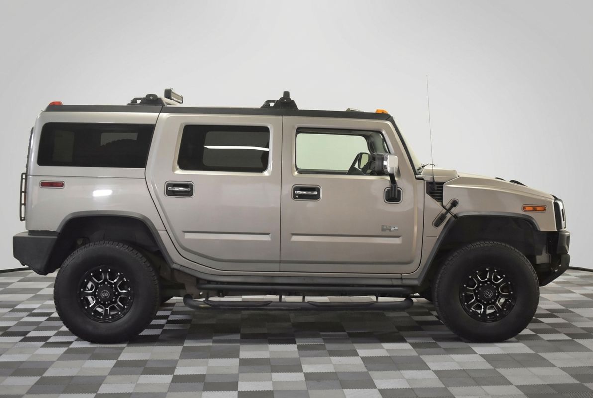 2004 HUMMER H2