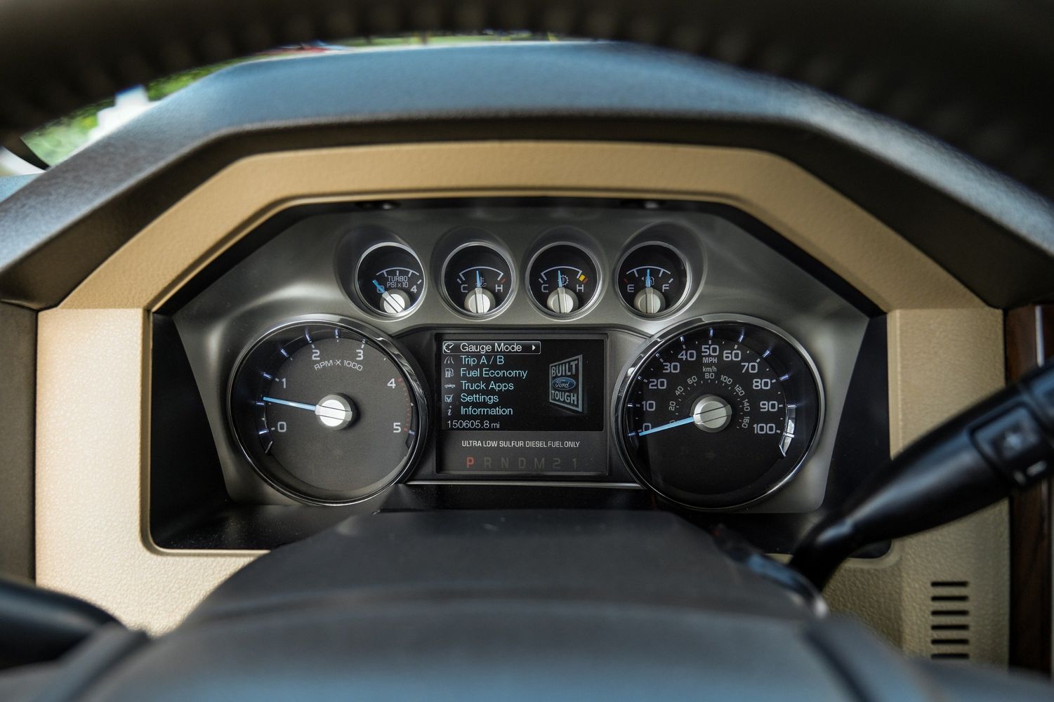 2013 Ford F-250 Platinum photo 19
