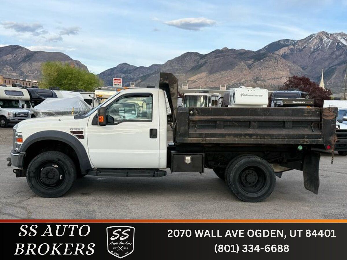 2008 Ford F-550's photo