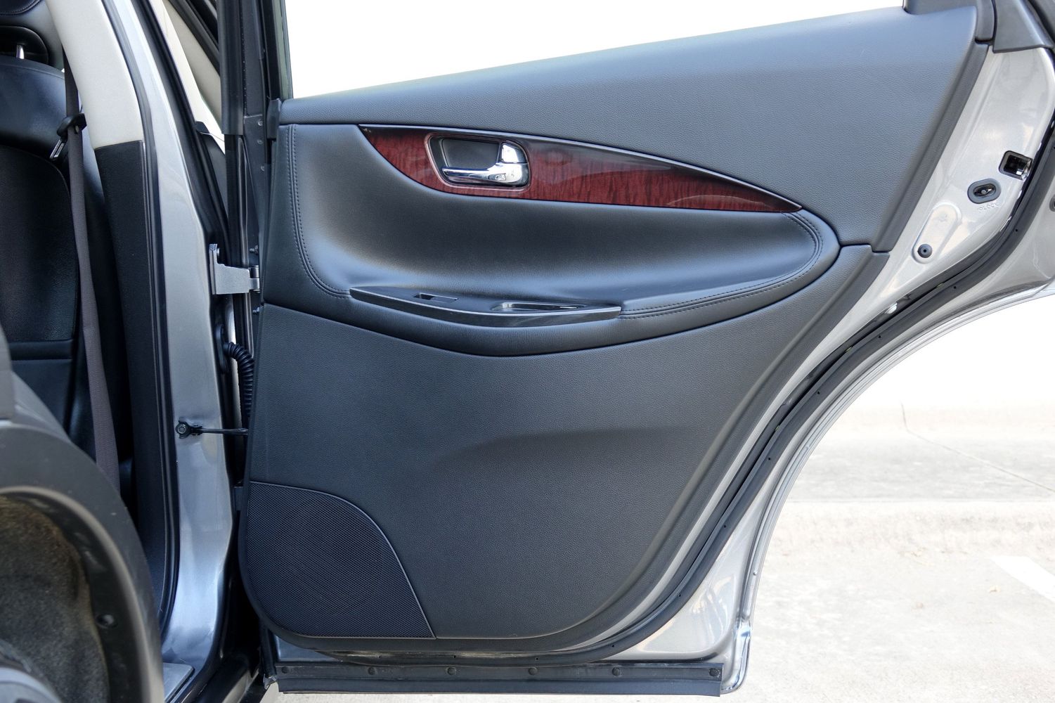 2017 Infiniti QX50 photo 38
