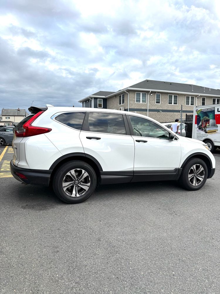 2019 Honda CR-V LX photo 4