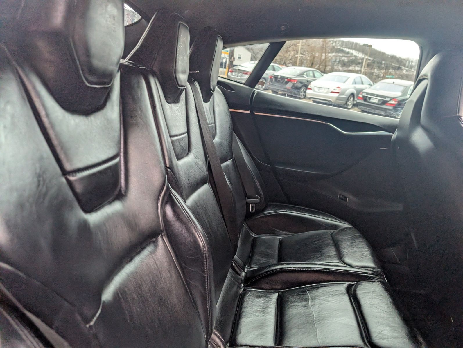 2014 Tesla Model S 49