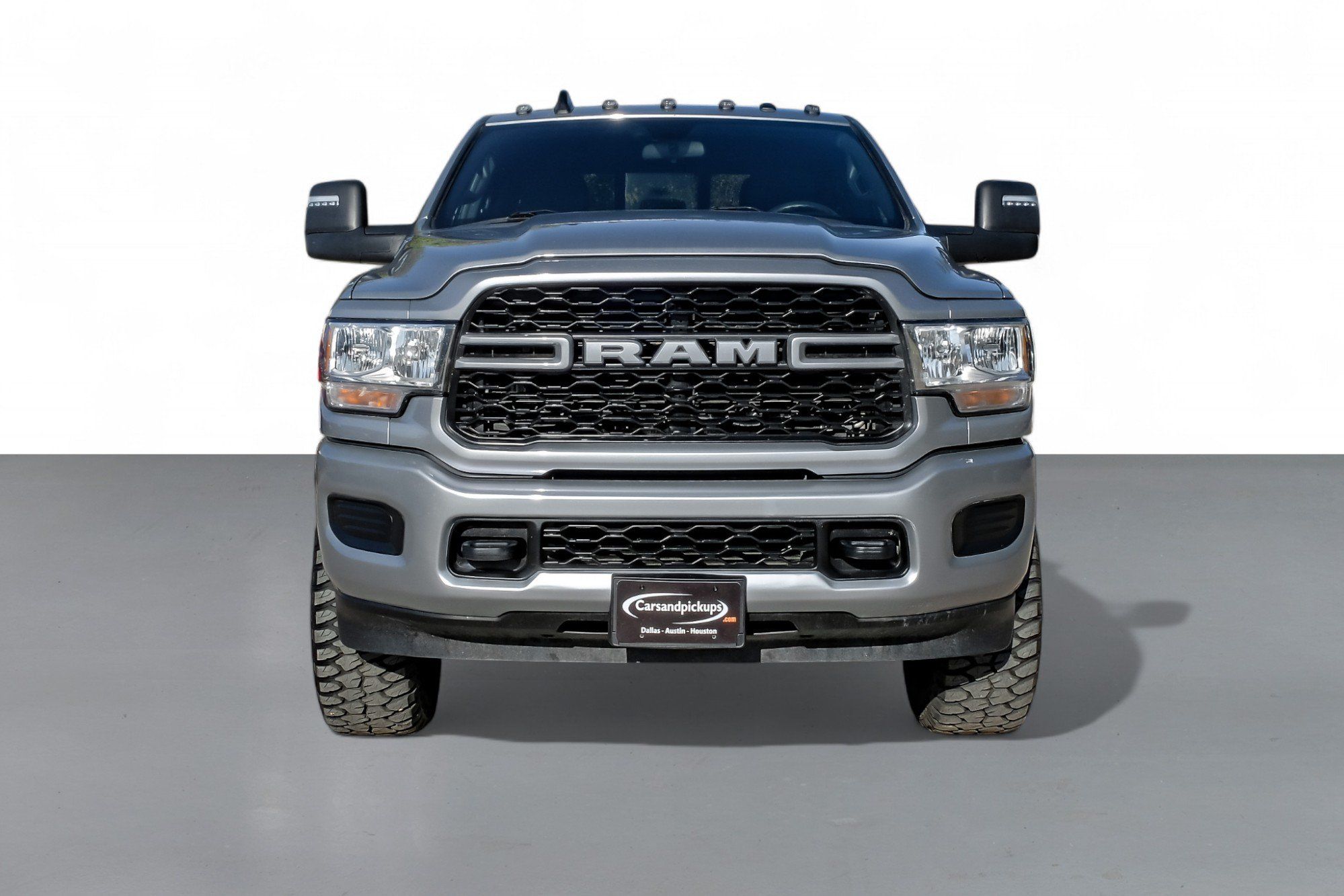 2024 Ram 3500 Tradesman photo 2