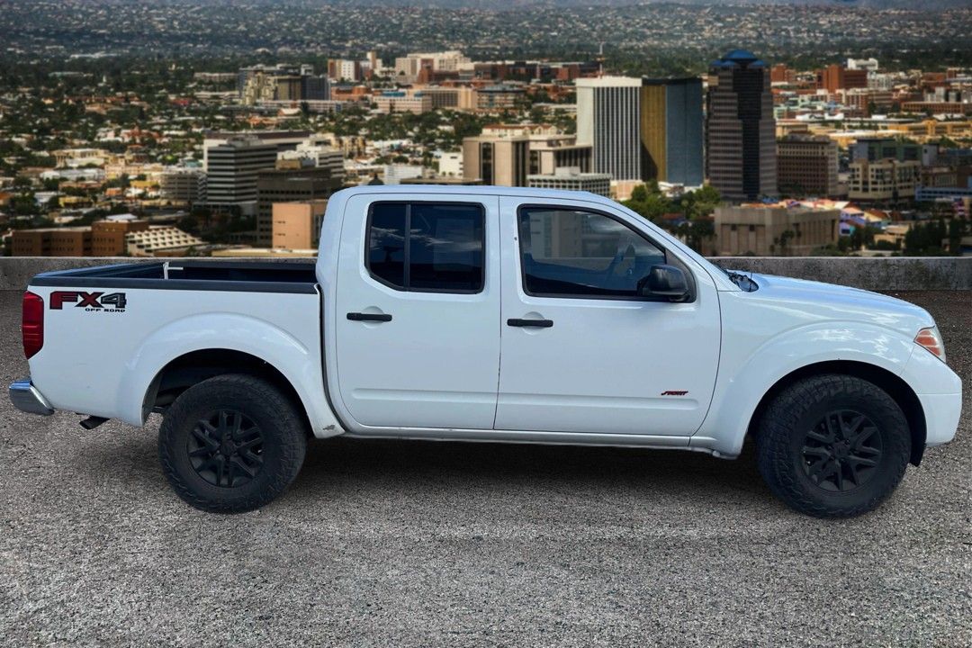 View vehicle photo 3