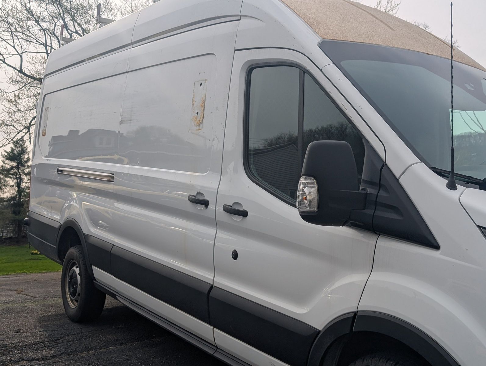 2018 Ford Transit-350 13