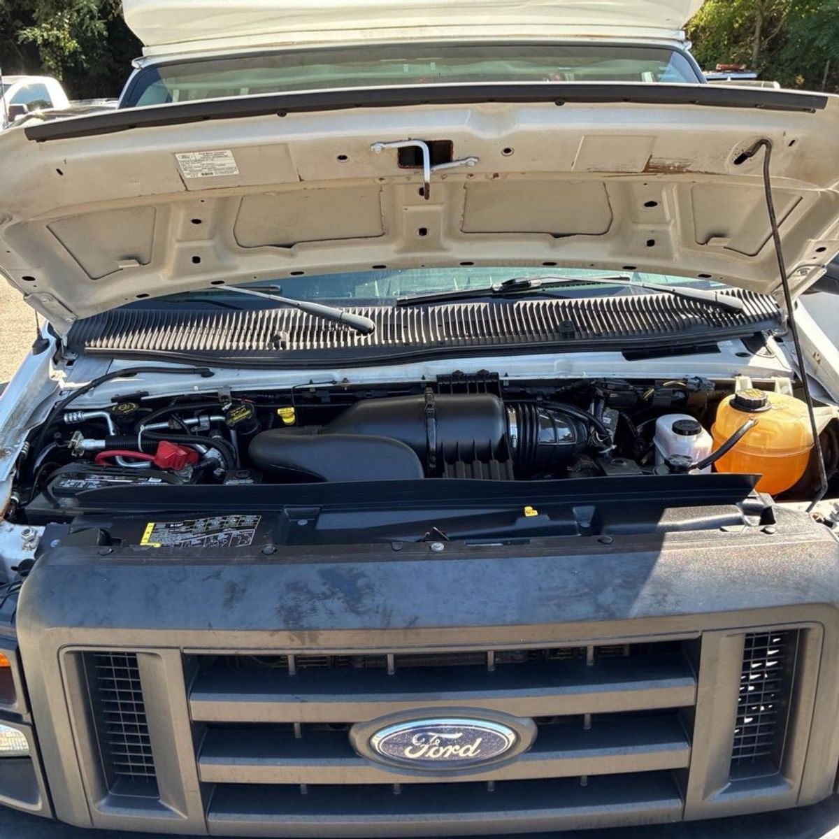 2011 Ford E-Series Cargo 18