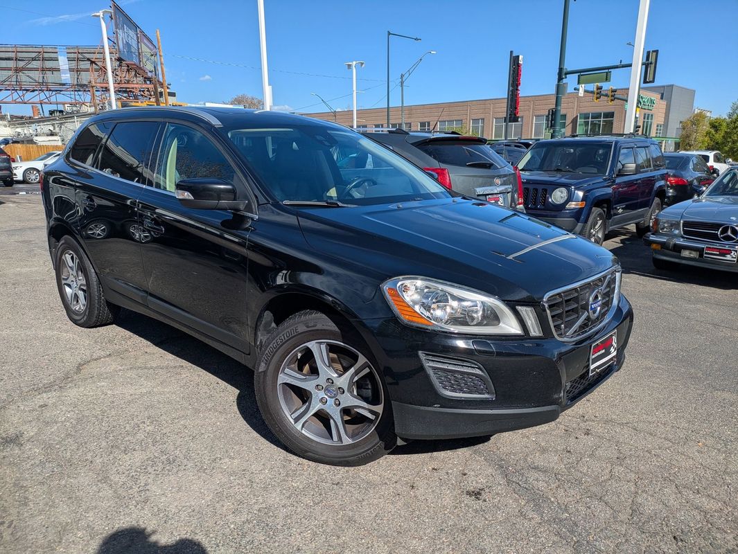 Black 2013 Volvo XC60 T6 AWD SUV / Crossover All-Wheel Drive 6-Speed Automatic
