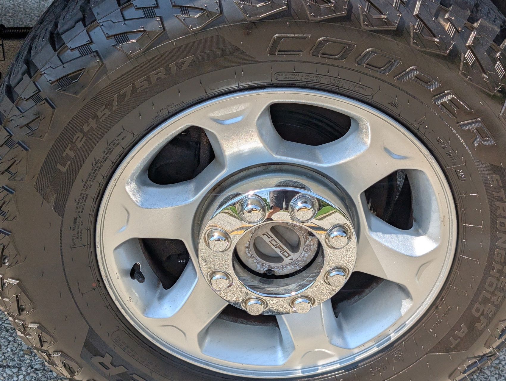 2016 Ford F-250 35