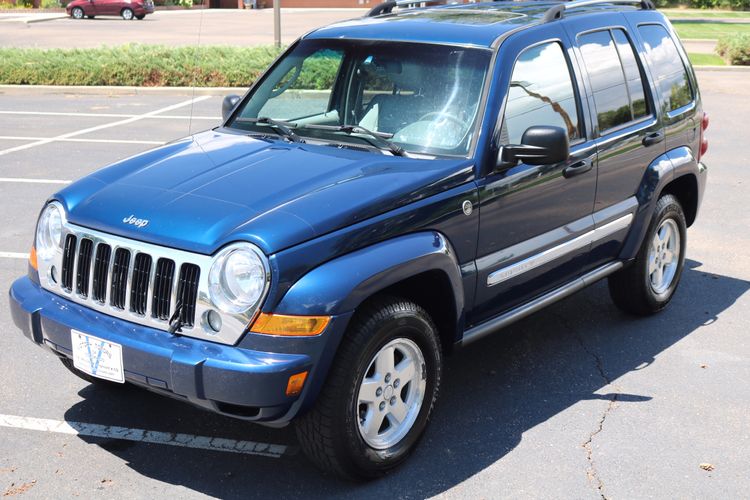 2005 Jeep Liberty Limited | Victory Motors of Colorado