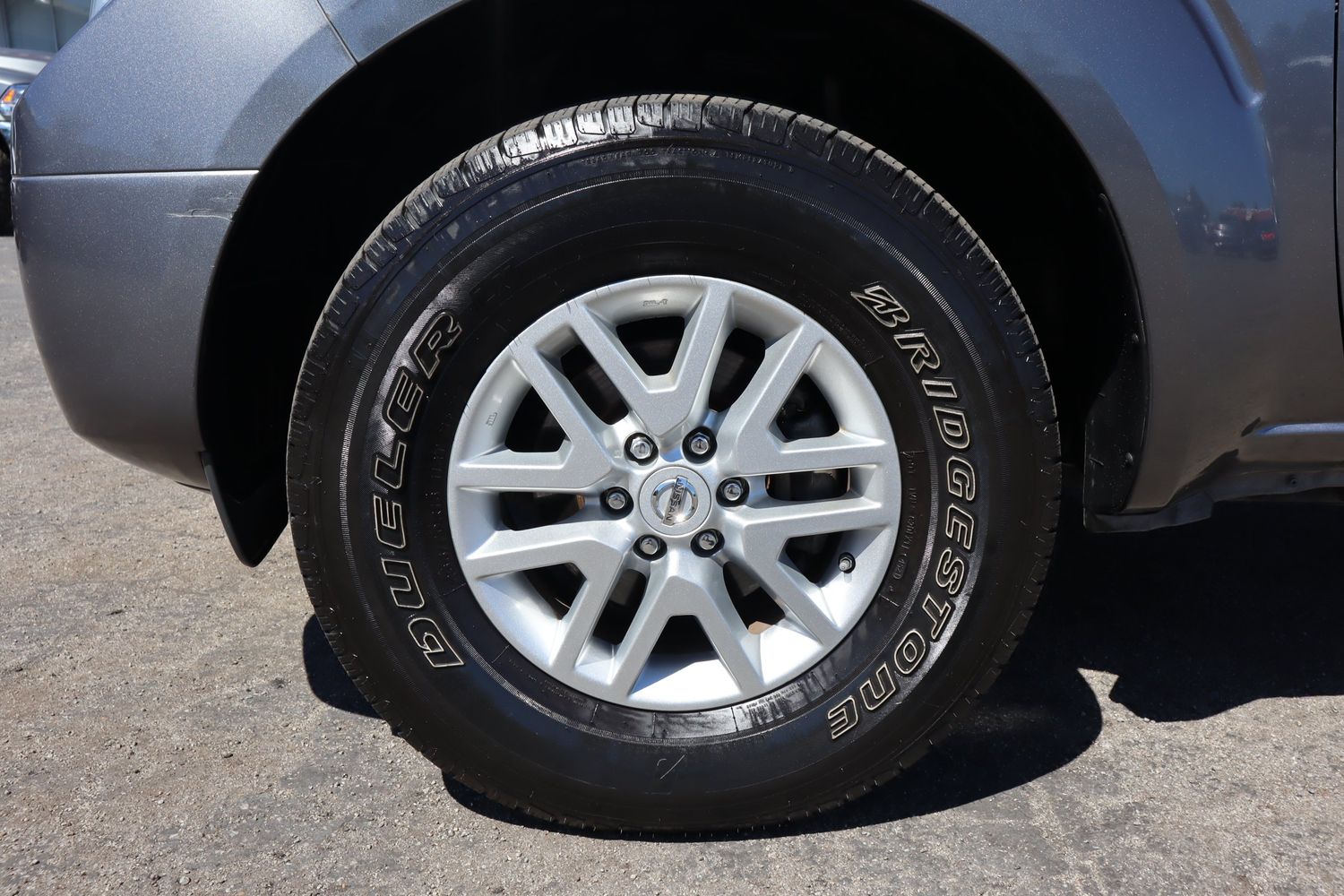 2016 Nissan Frontier SV photo 10