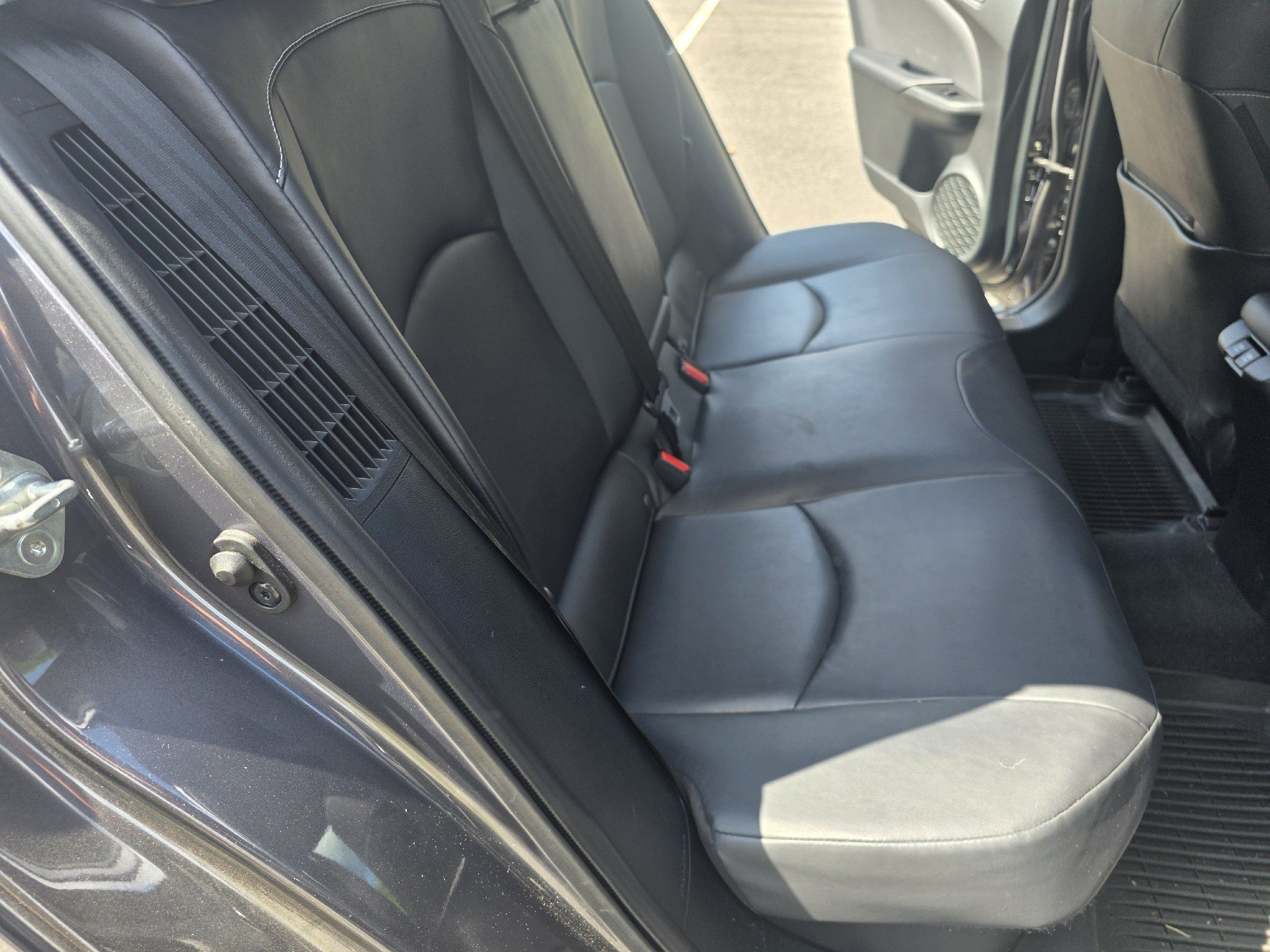 2022 Toyota Prius Prime XLE photo 14