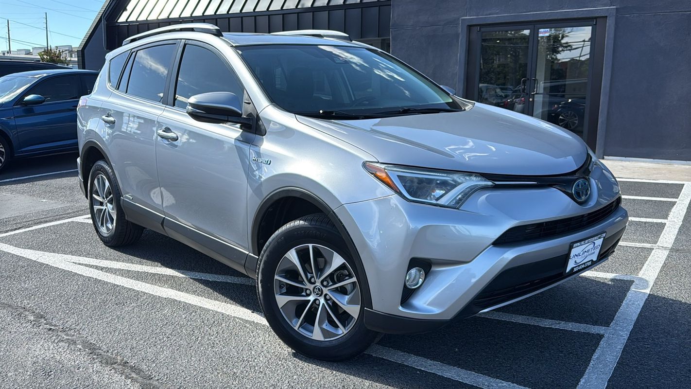2017 Toyota RAV4 Hybrid LE/XLE Hybrid