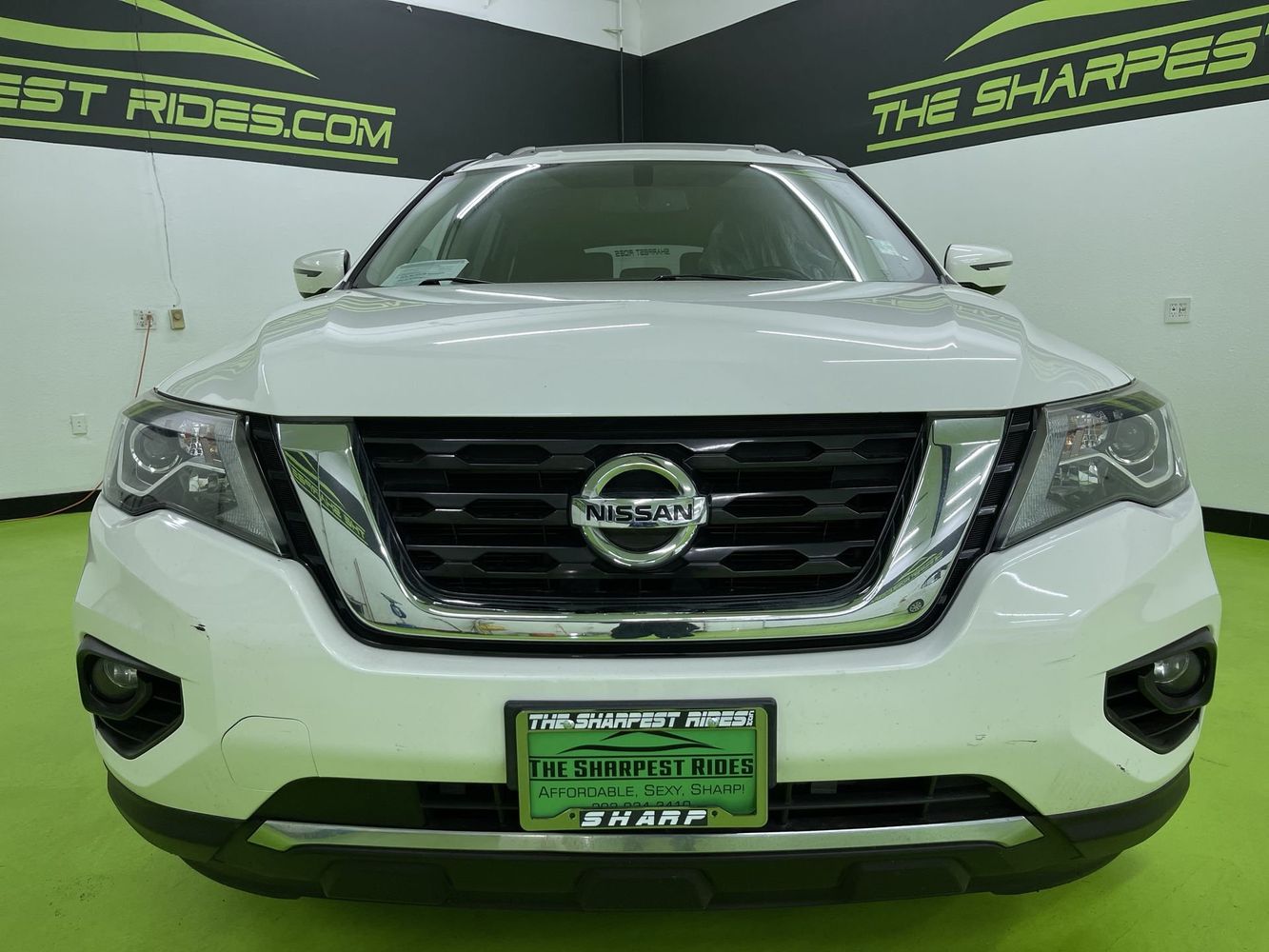 2018 Nissan Pathfinder SV photo 3