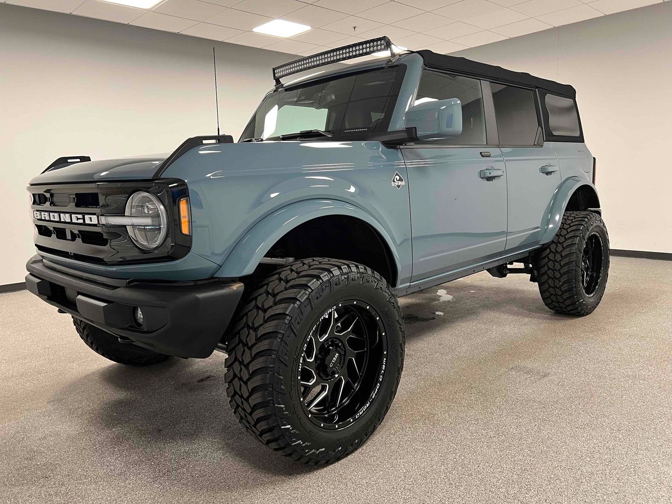 2021 Ford Bronco Outer Banks | ClearShift