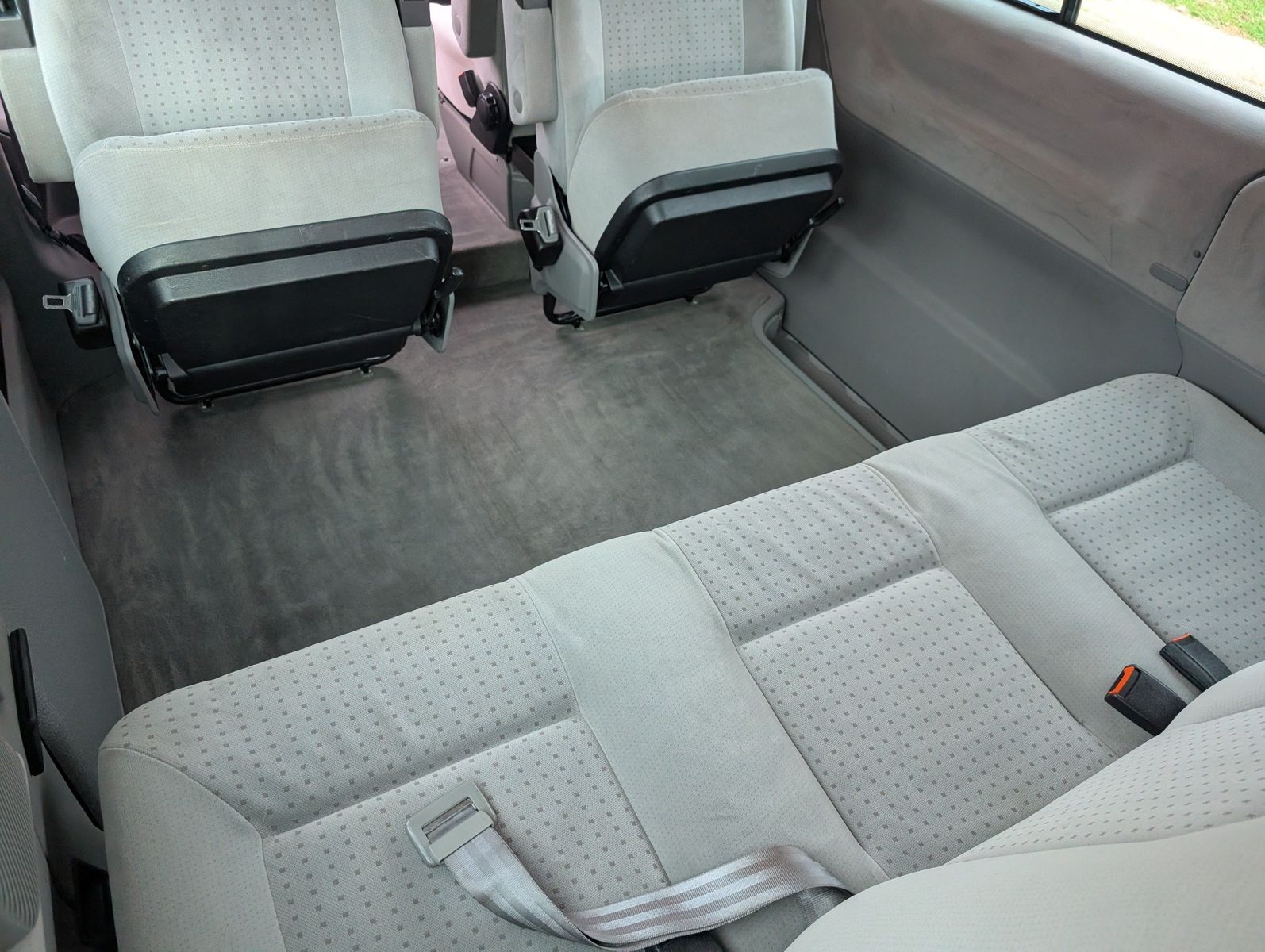 2003 Volkswagen EuroVan 126