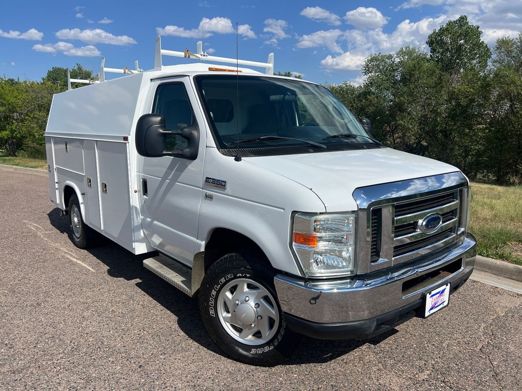 2012 Ford E-350 Cutaway Econoline