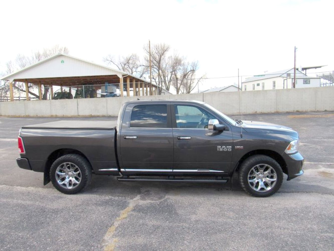 2018 Ram 1500 Longhorn photo 4