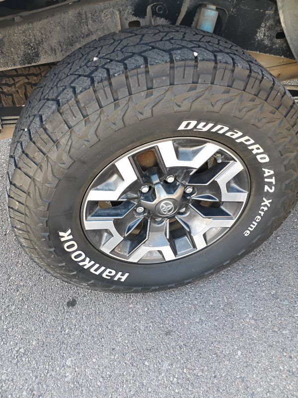 2018 Toyota Tacoma TRD photo 21