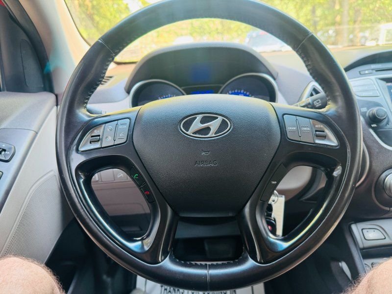 2015 Hyundai Tucson SE photo 11