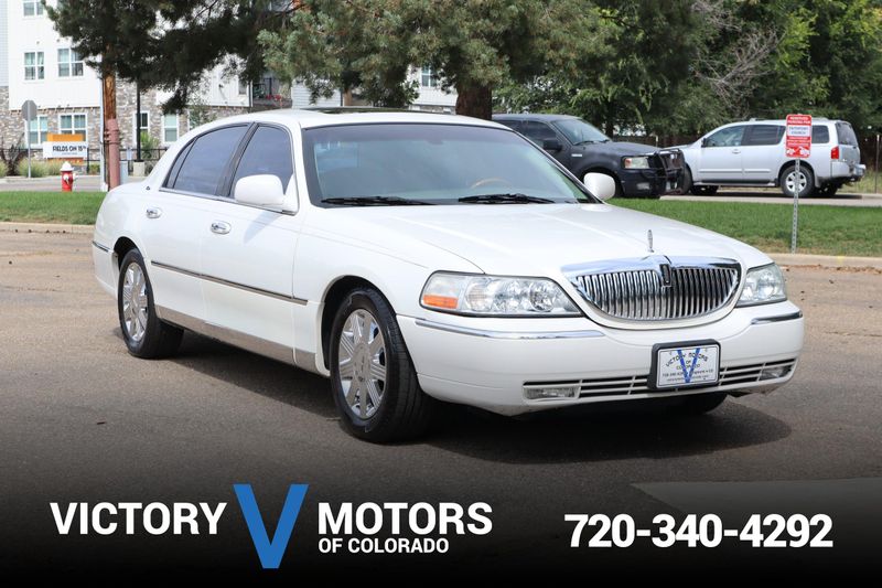 2003 Lincoln Town Car Cartier Victory Motors of Colorado