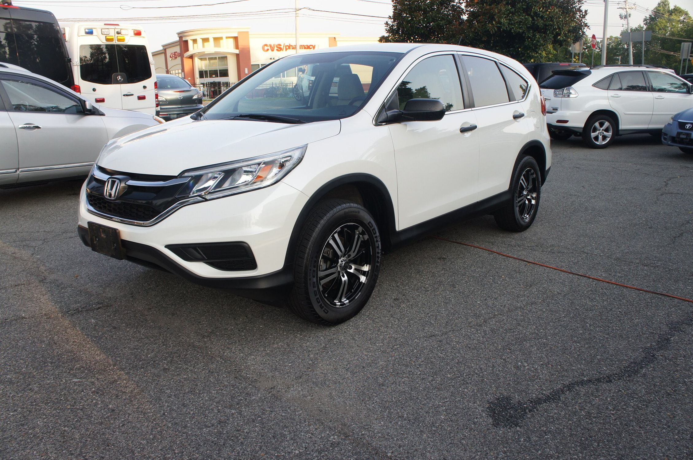 2016 Honda CR-V LX photo 4