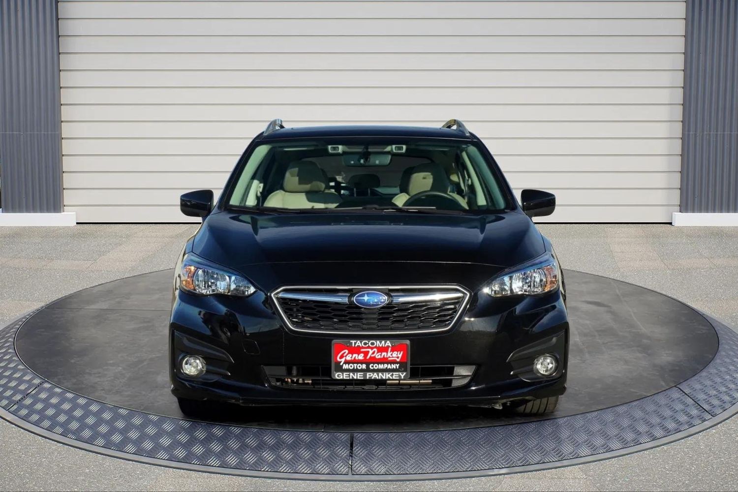 2018 Subaru Impreza 2.0i Premium photo 2