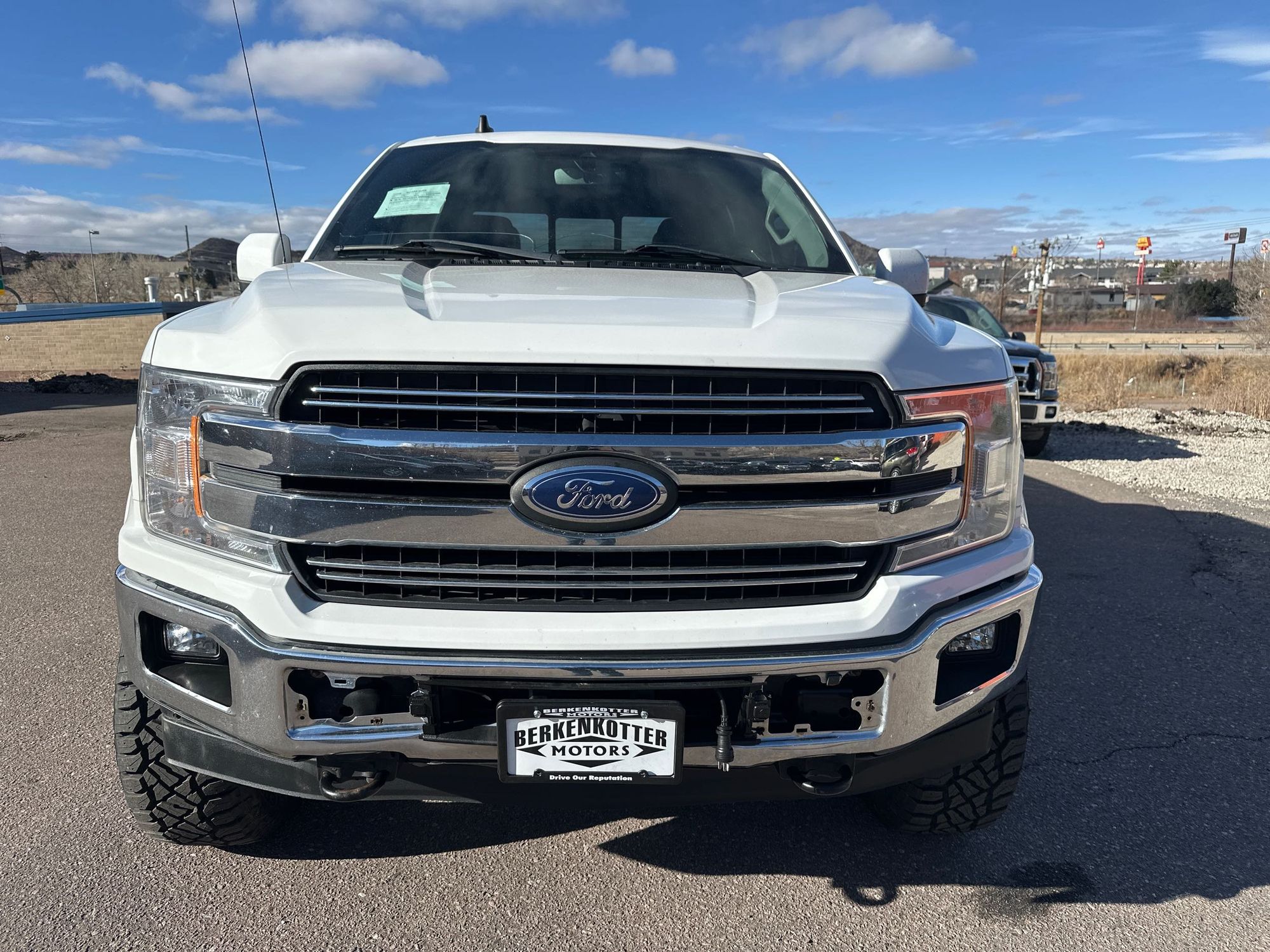 2019 Ford F-150 Lariat photo 2