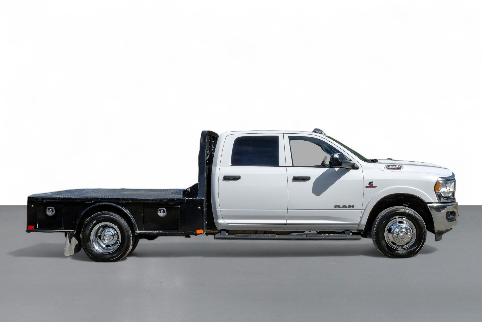 2022 Ram 3500 Tradesman photo 4