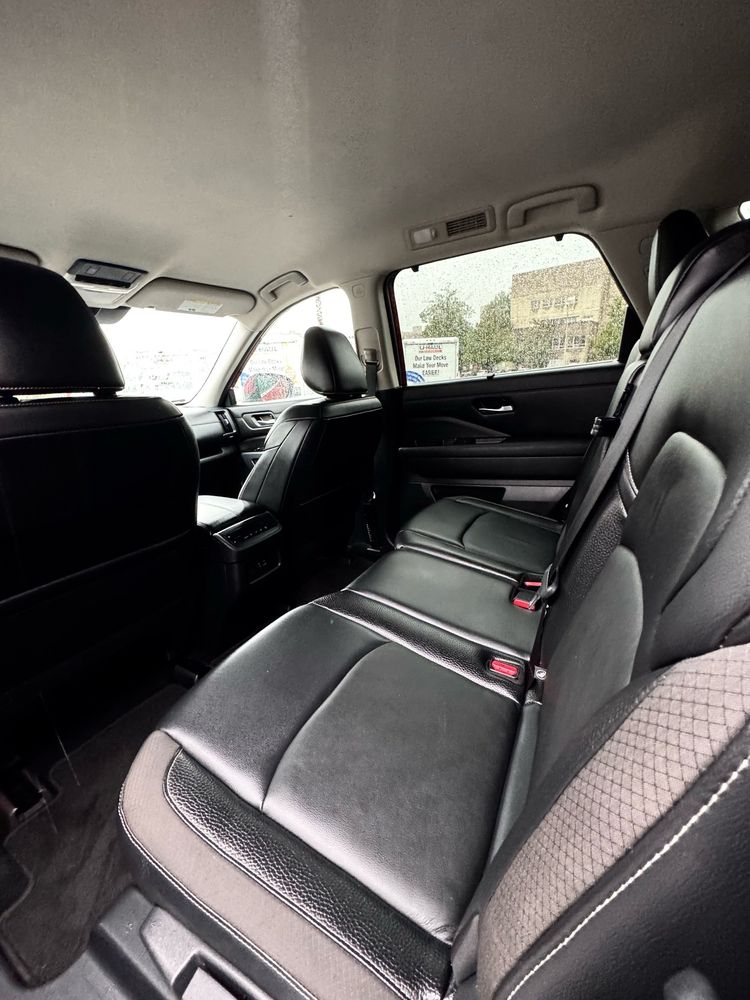 2022 Nissan Pathfinder SL photo 10