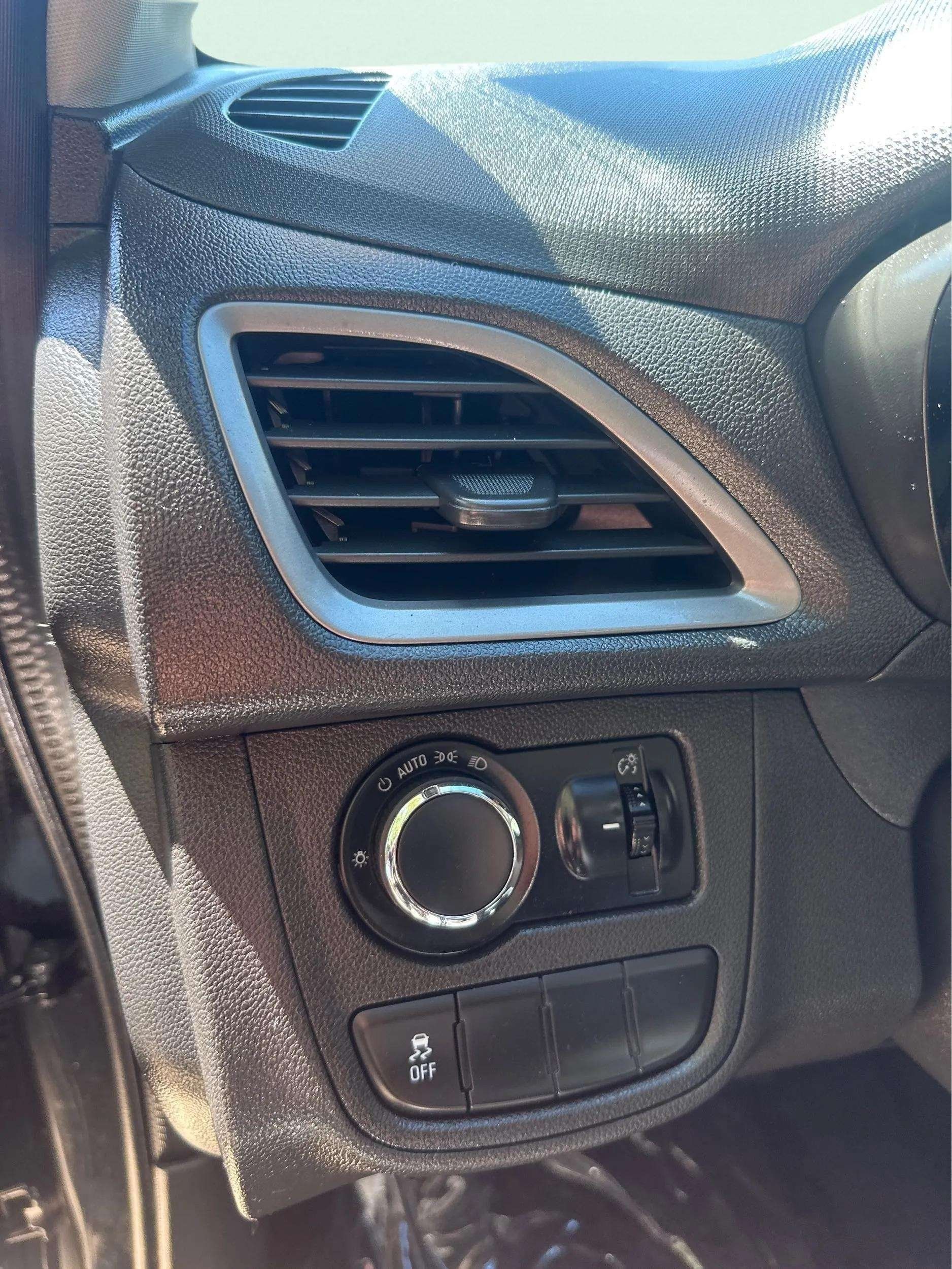 2022 Chevrolet Spark LS - Photo 17