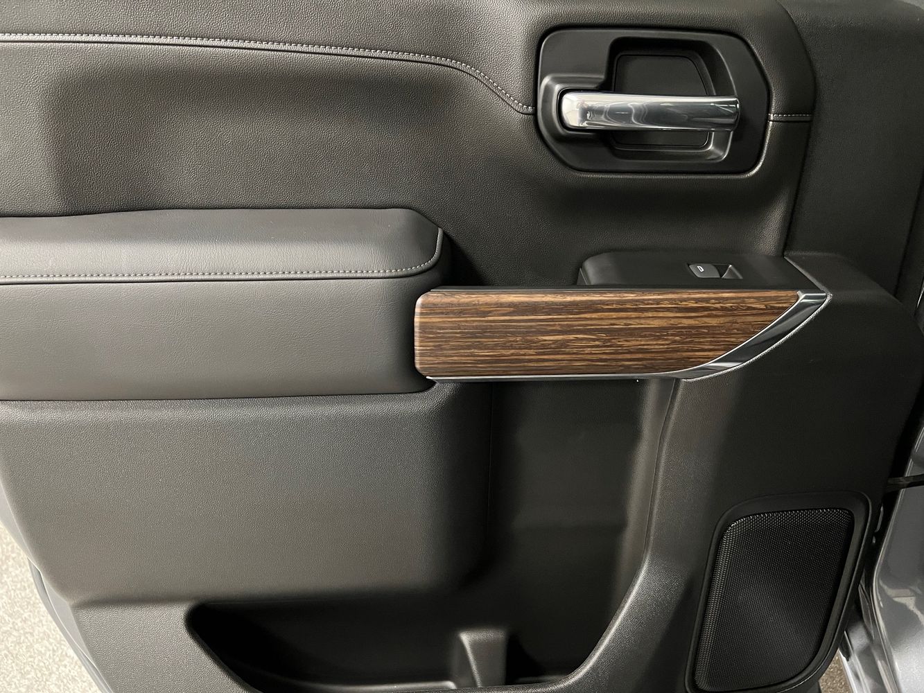 2022 Chevrolet Silverado 1500 LTD High Country ClearShift