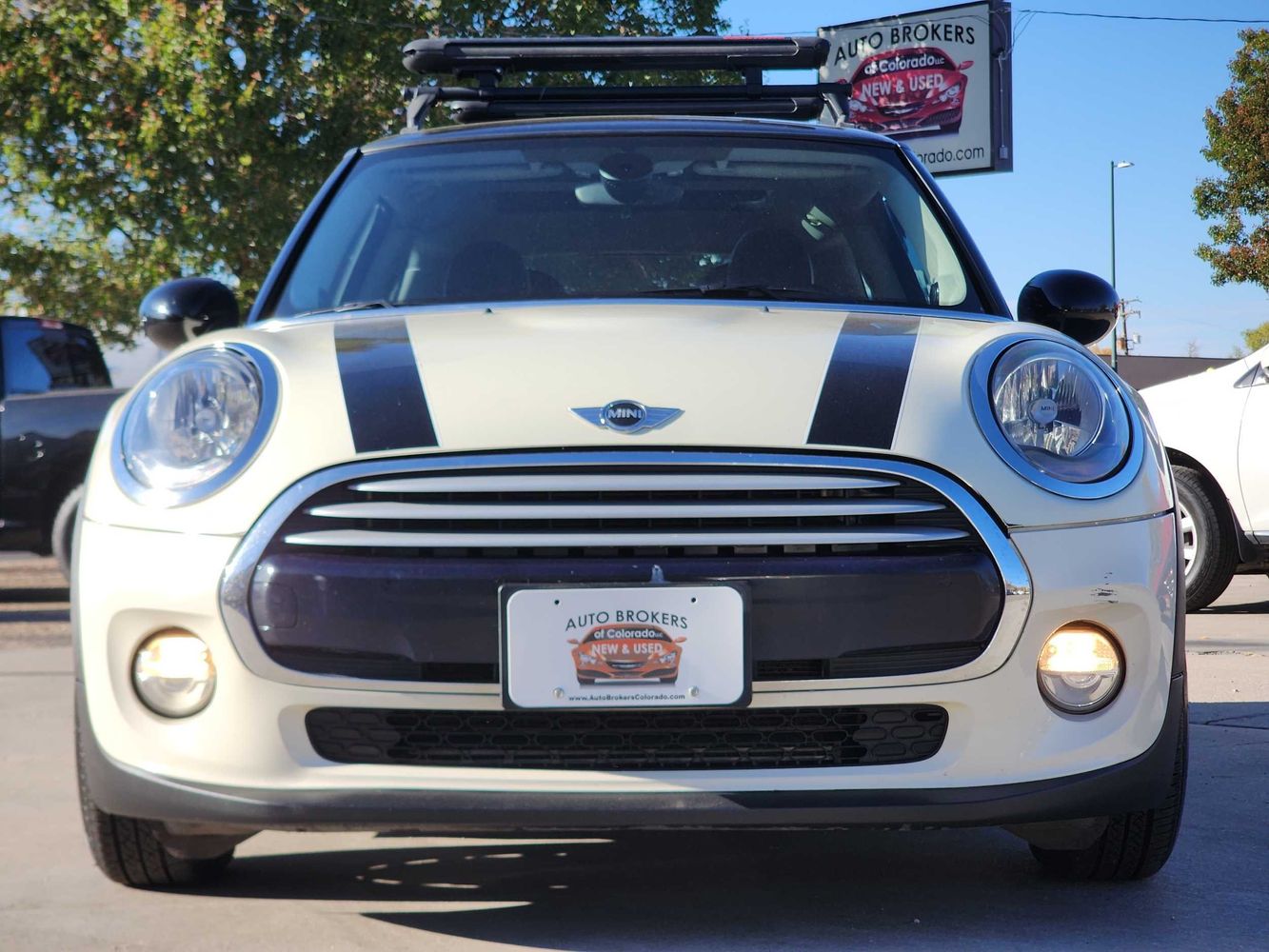 2014 MINI Cooper Base photo 10