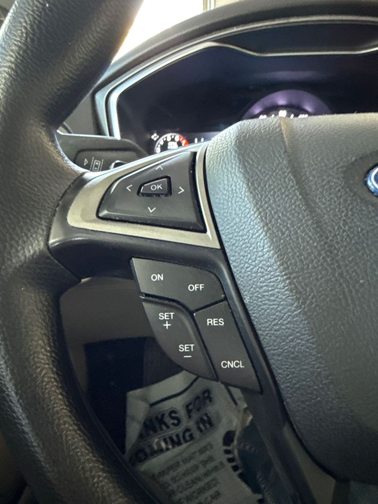 2019 Ford Fusion SE photo 20