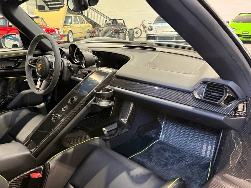 2015 Porsche 918 Spyder, photo 13