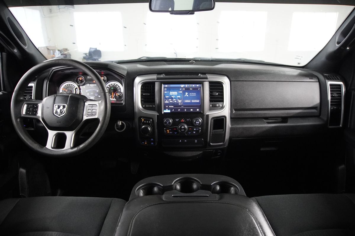 2022 Ram 1500 Classic Warlock Quad Cab 4x4 6'4" Box