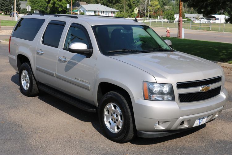 2008 Chevrolet Suburban LT 1500 | Victory Motors of Colorado