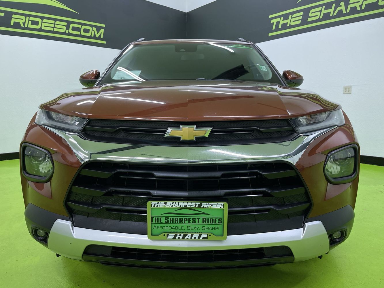2021 Chevrolet Trailblazer LT photo 2