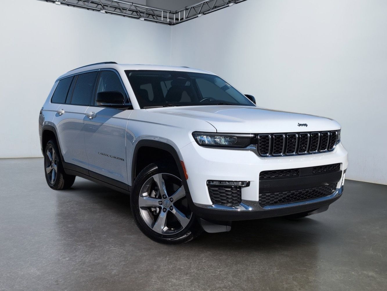 2021 Jeep Grand Cherokee L Limited's photo